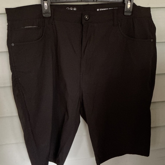 Men’s shorts - Picture 1 of 3